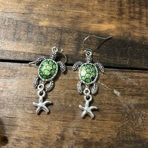 Turtle earrings
